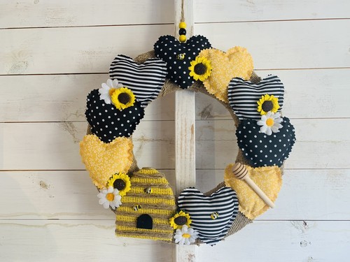 Handarbeit kranz hummel - handarbeit,